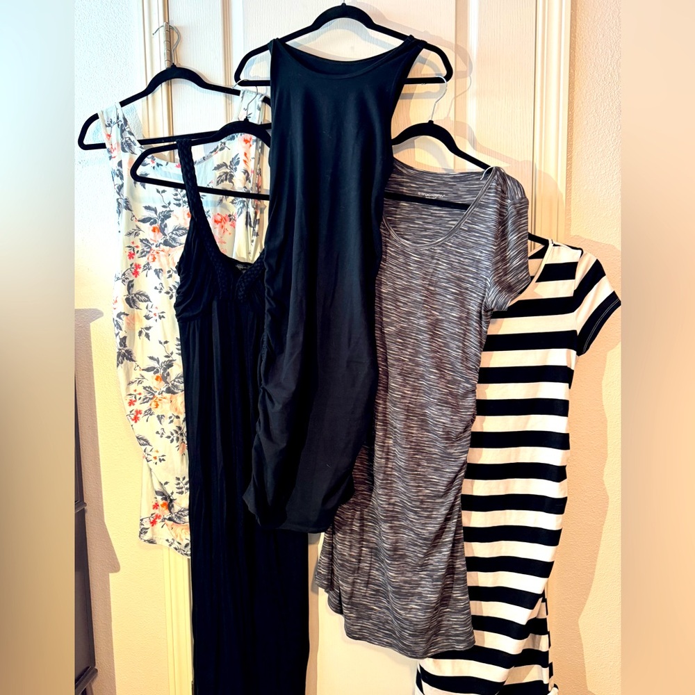 5 Maternity Dresses! 1 small, 3 Med , 1 large